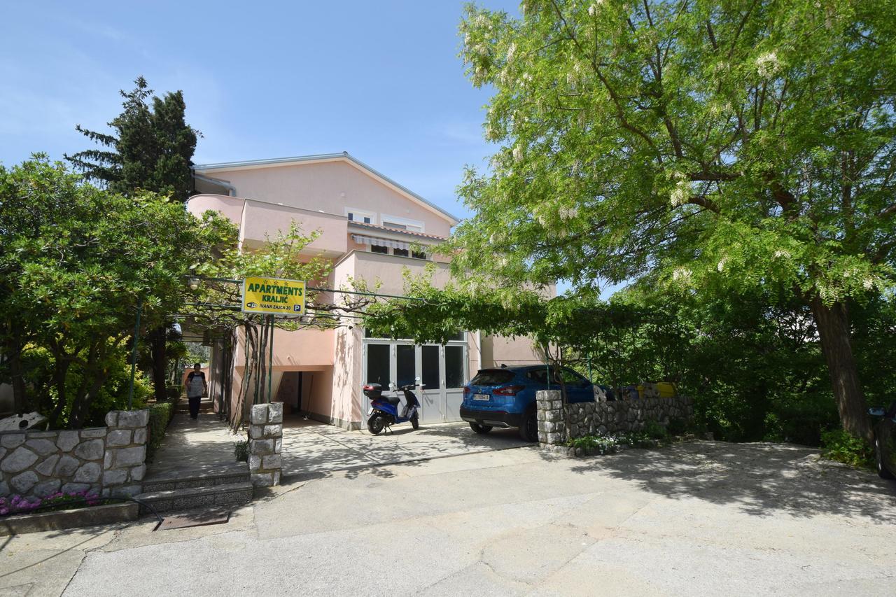 Apartments Kraljic 克尔克 外观 照片