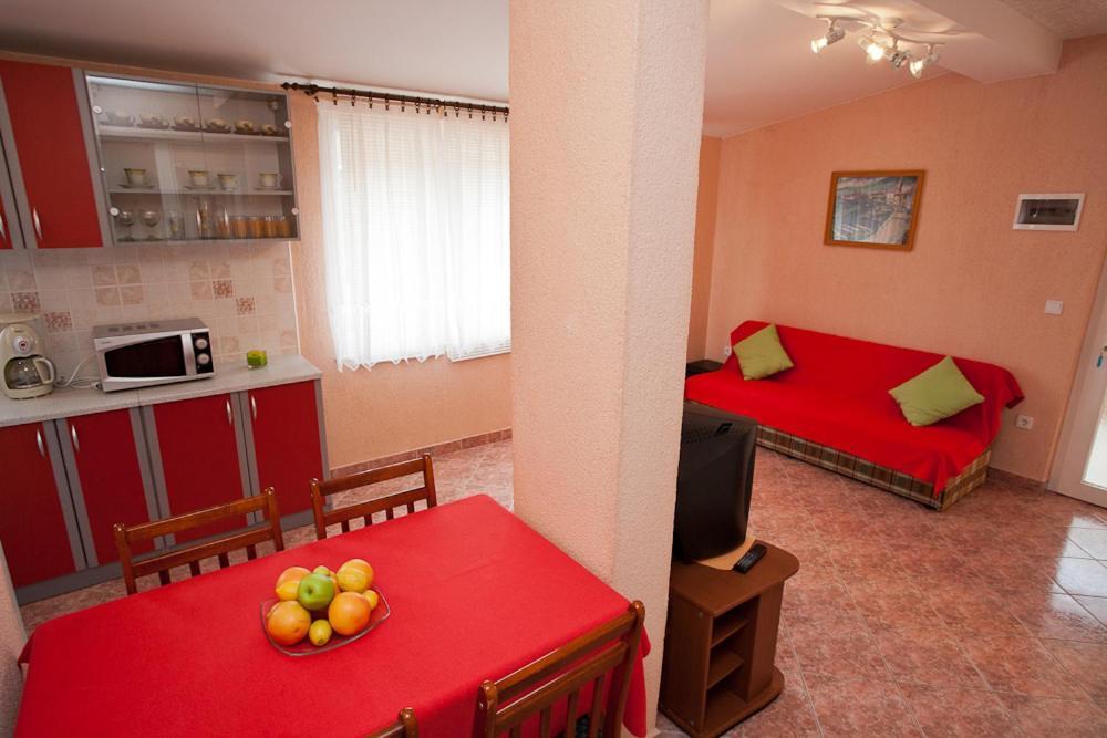 Apartments Kraljic 克尔克 外观 照片