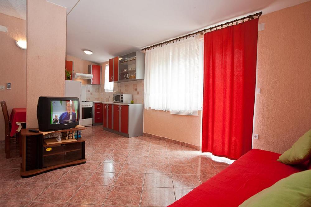 Apartments Kraljic 克尔克 外观 照片